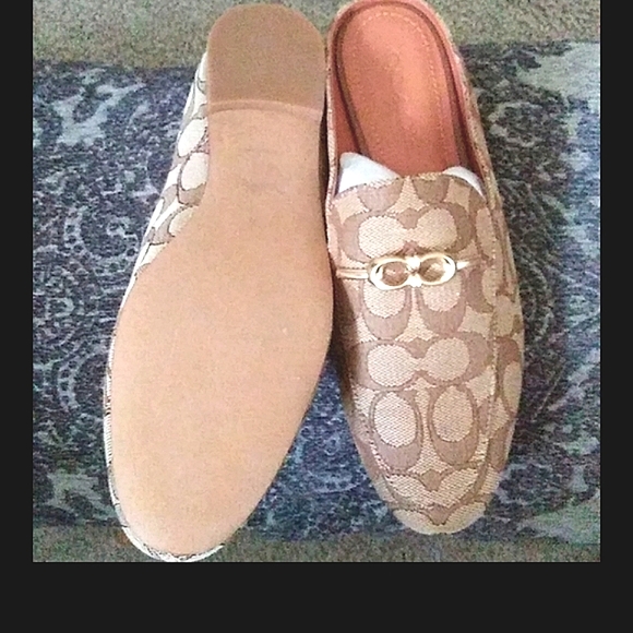 COACH SHOES like new - Picture 1 of 4